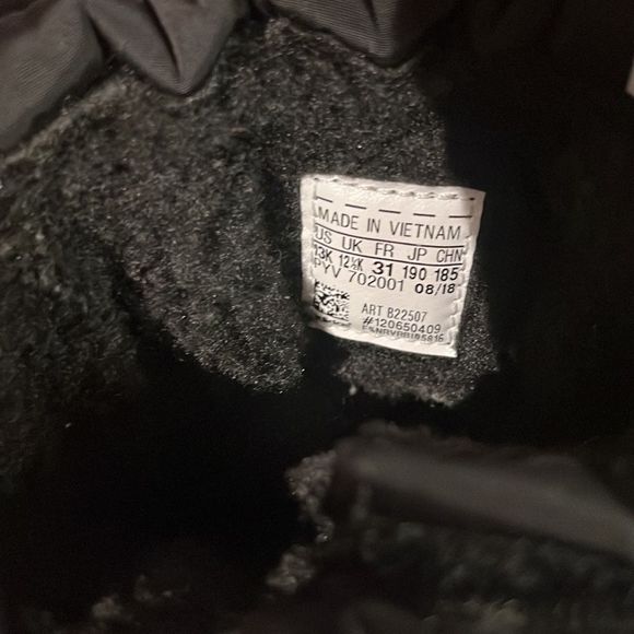 Kids ADIDAS Winter Boots Size 13k - Picture 5 of 6